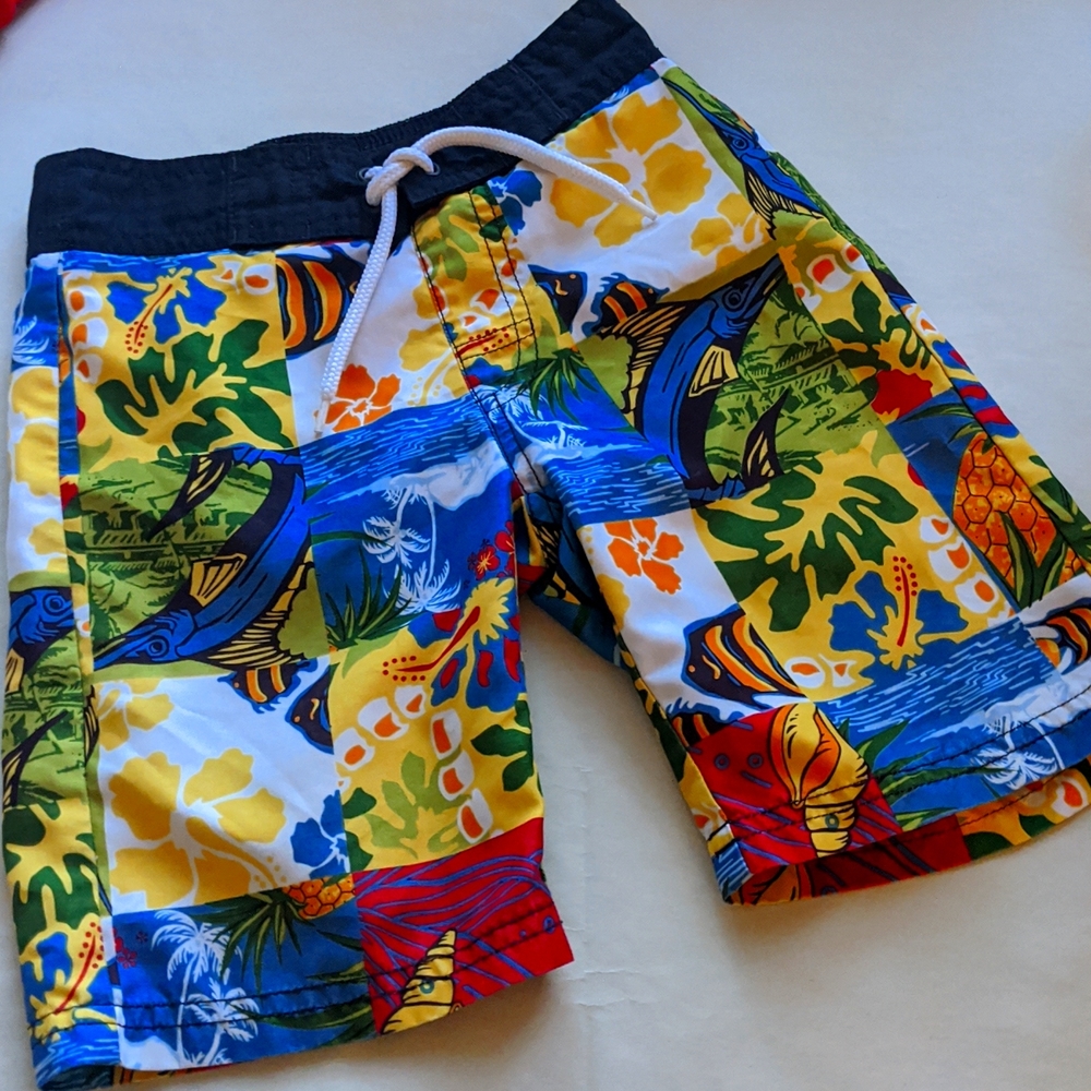 🐠 3, boys Hawaiian print swim trunks